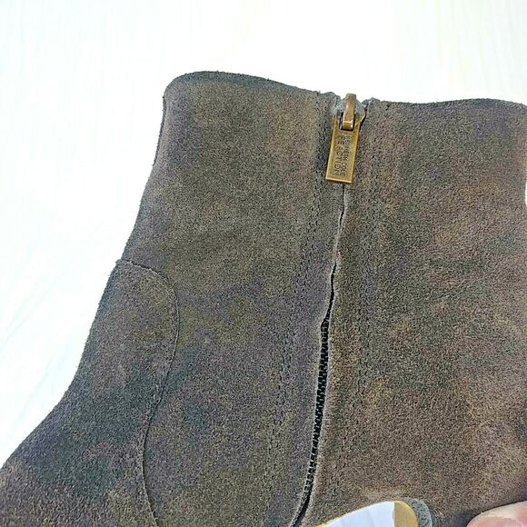 Kenneth Cole Reaction Zip Boot Bootie 6.5 M  Brown Suede “Look Over Here” - Picture 6 of 9